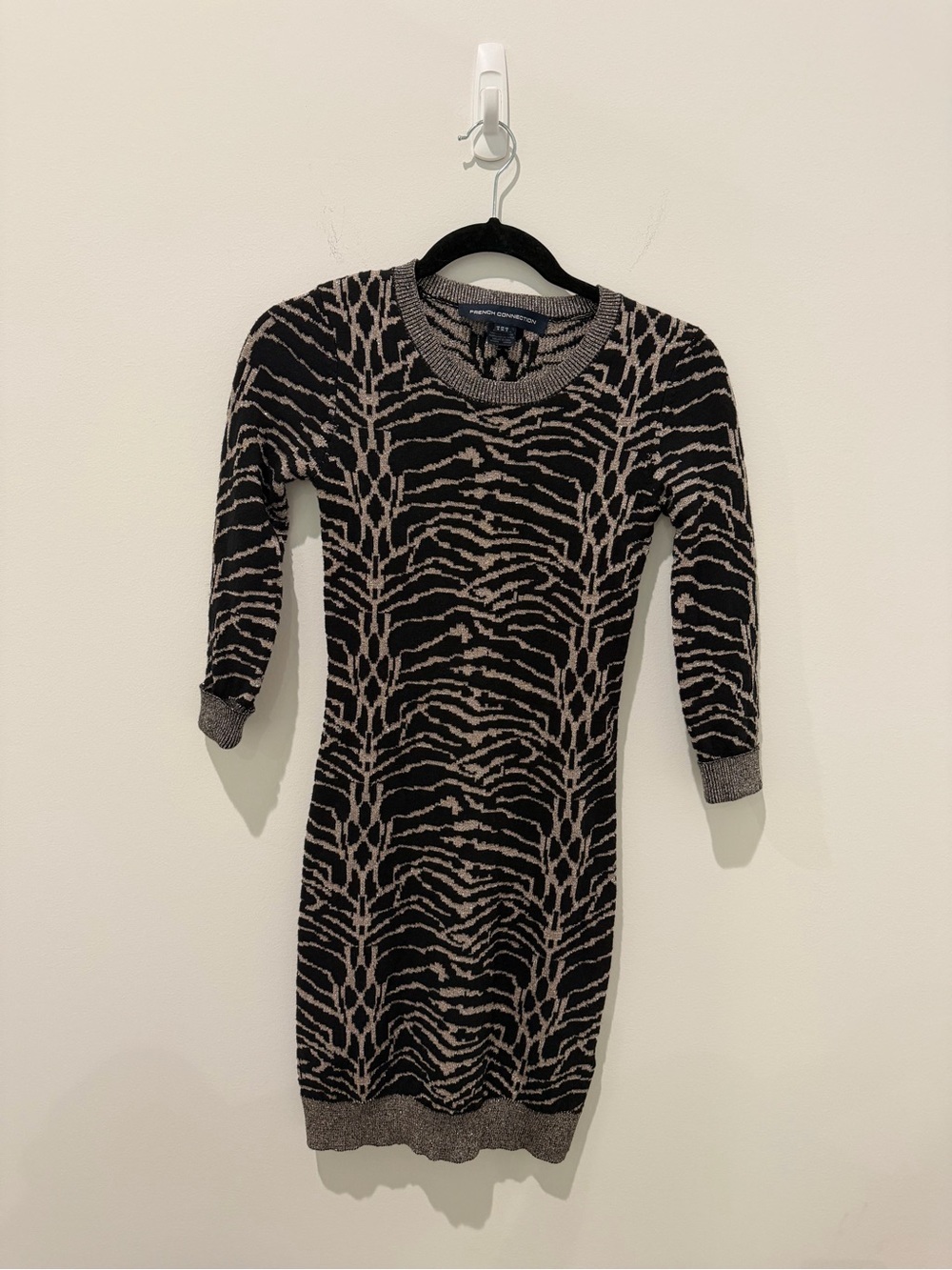 French Connection Animal Print Metallic Sweater Dress Size 2 Black Gold